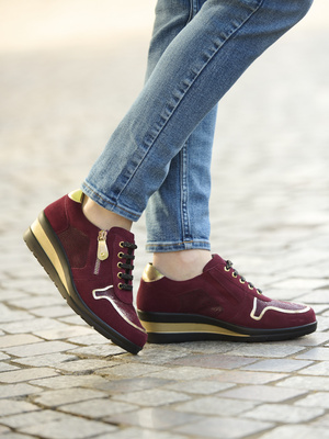 Derbies détails métallisés zip et lacets