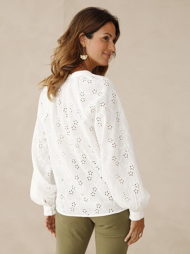 Blouse en broderie anglaise