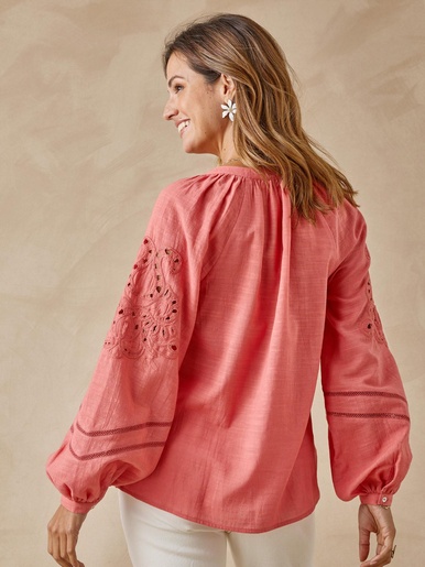 Blouse manches brodées