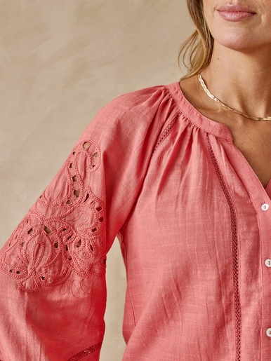 Blouse manches brodées