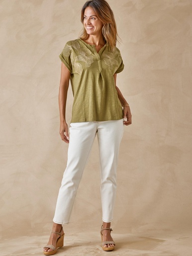 Tee-shirt brodé encolure tunisienne
