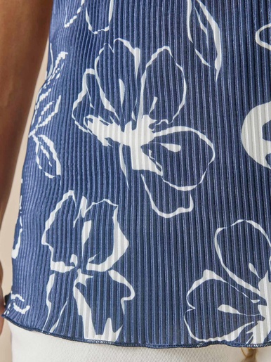 Tee-shirt sans manches plissé permanent