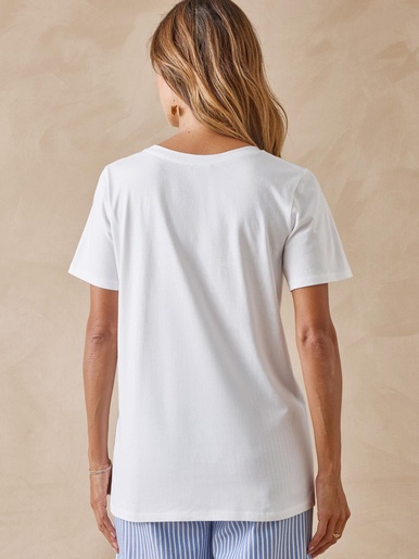 Tee-shirt motif placé