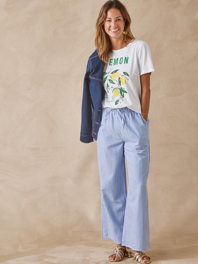 Tee-shirt motif placé