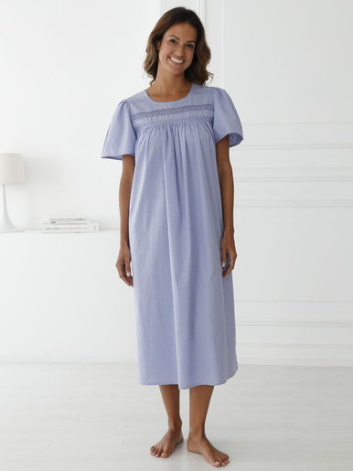 Chemise de nuit évasée en plumetis