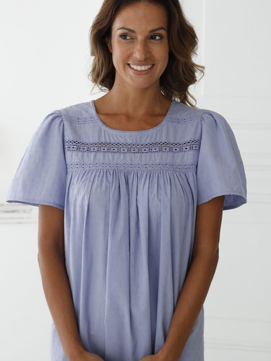 Chemise de nuit évasée en plumetis
