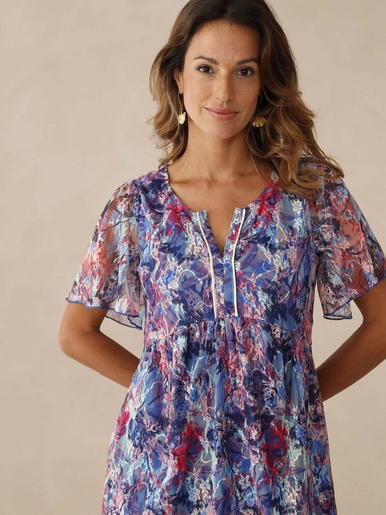 Robe en dentelle imprimée