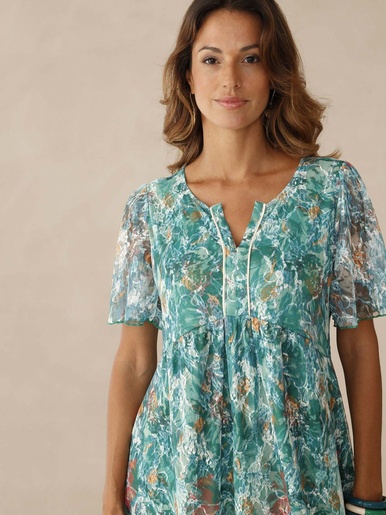 Robe en dentelle imprimée
