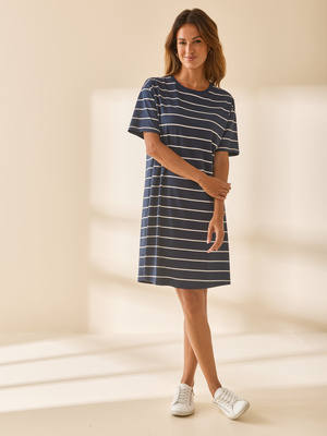 Robe tee-shirt coupe ample