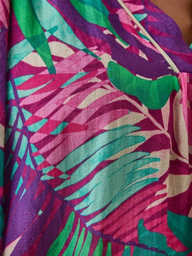 Robe manches papillon
