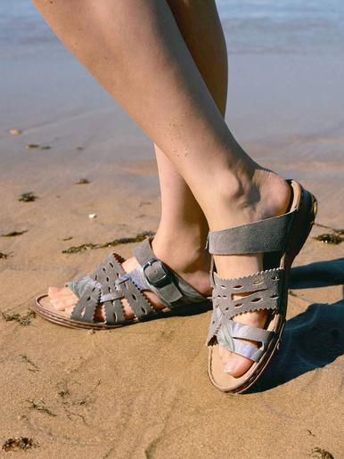 Mules en cuir à scratchs