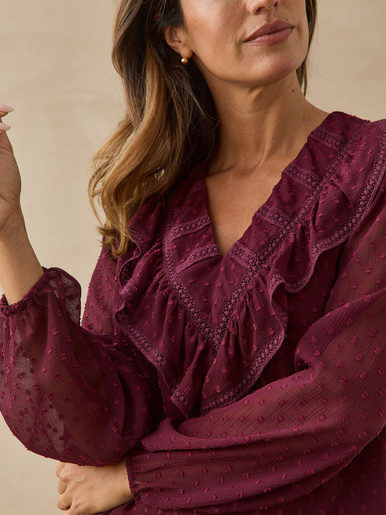 Blouse plumetis détails macramé