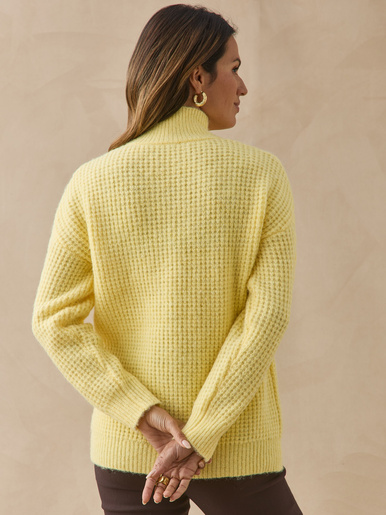 Pull col montant en maille fantaisie