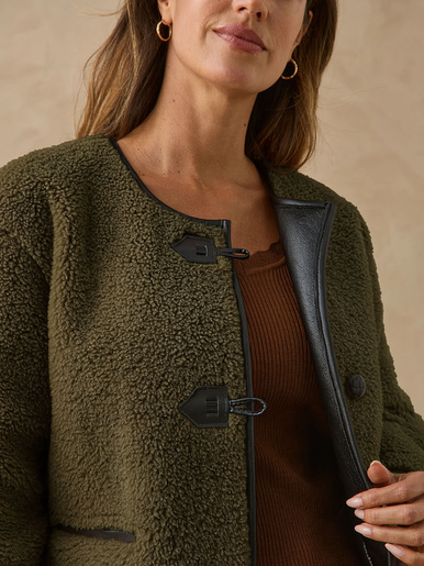 Veste à brandebourgs