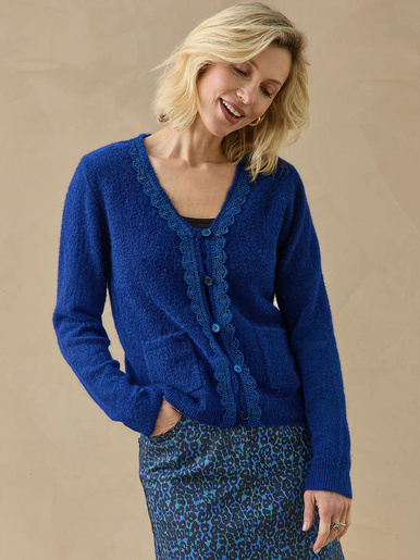 Gilet avec galon dentelle