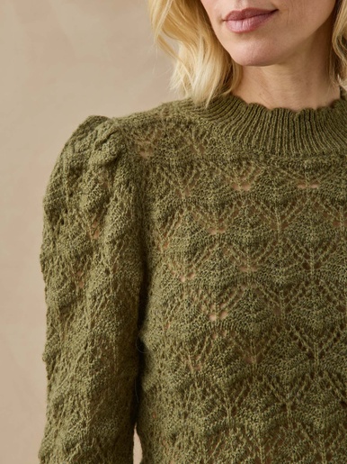 Pull col montant point fantaisie ajouré