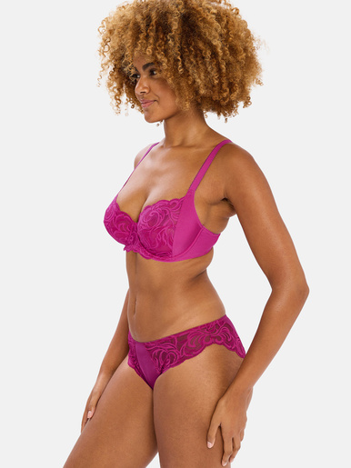 Culotte dentelle et microfibre