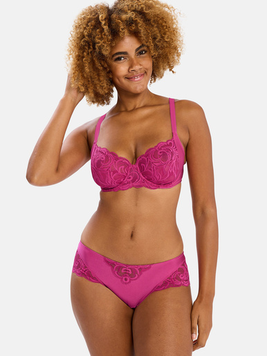 Culotte haute dentelle et microfibre