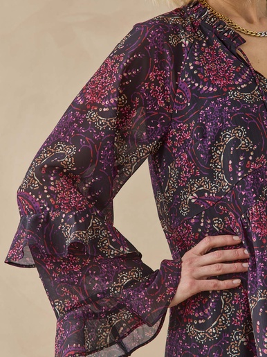 Robe ample courte col v