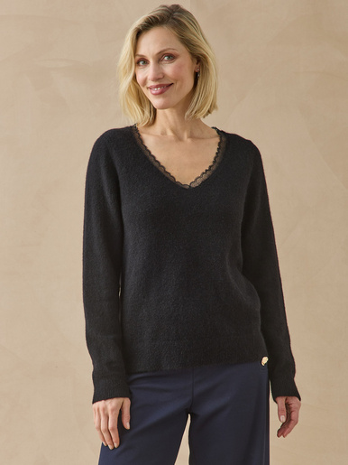Pull court col V dentelle