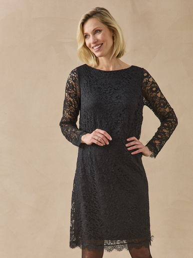 Robe ample courte en dentelle