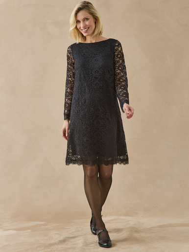Robe ample courte en dentelle