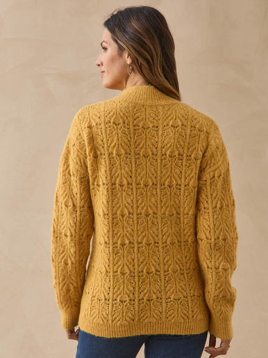 Pull ajouré col montant