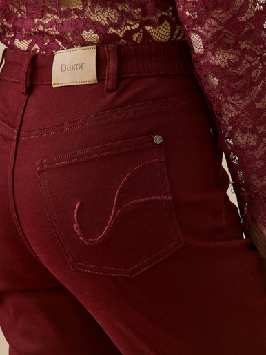 Pantalon 5 poches coupe droite