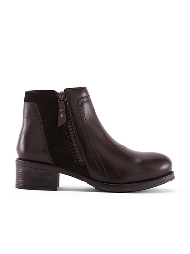 Boots double zip