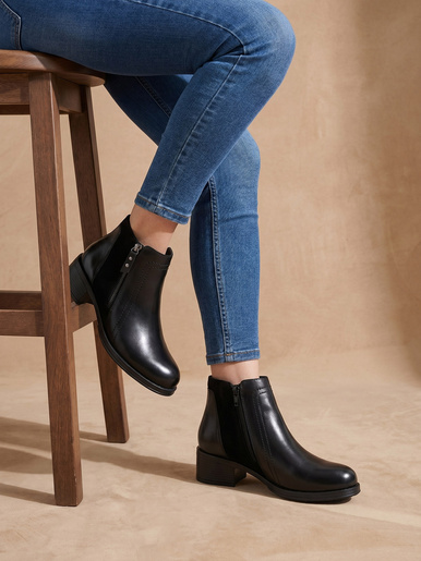 Boots double zip