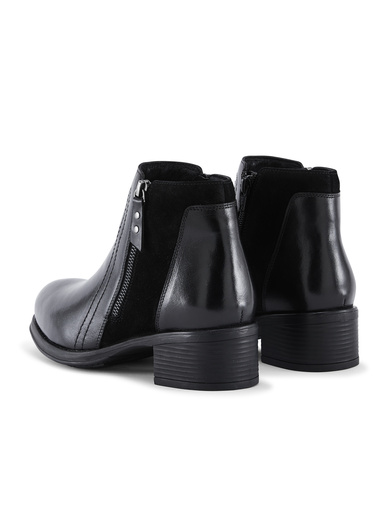 Boots double zip