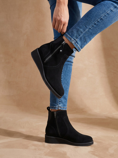 Boots double zip