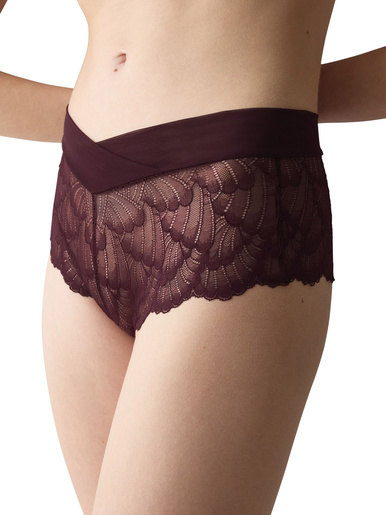 Shorty Love in Lace